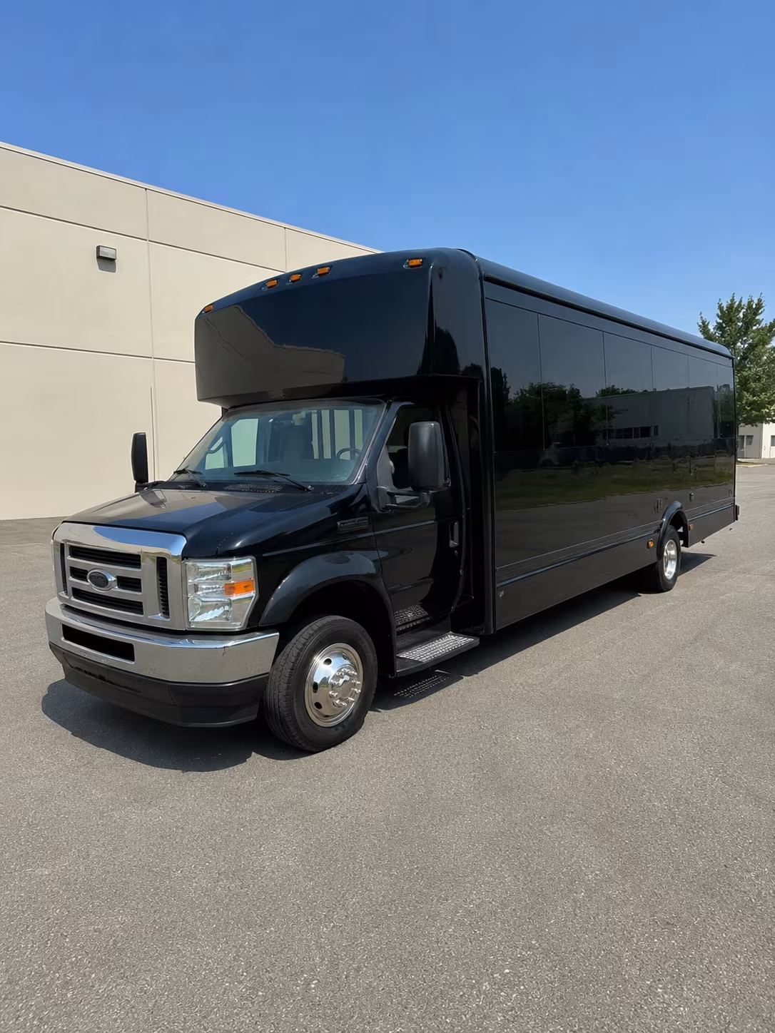 Delray Beach Birthday, Sweet 16, & Quinceañera Party Bus Rentals
